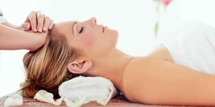 भैरहवाका स्पा सेन्टरमा प्रहरीको अनुगमन, १५ जना नियन्त्रणमा