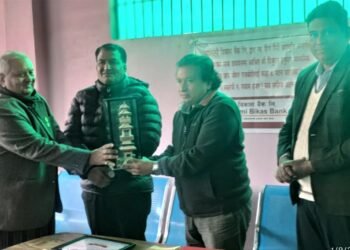 महालक्ष्मीविकास बैंकद्वाराहिरागिरी जेहेन्दार छात्रवृत्तीवितरण