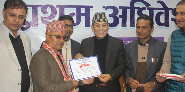 प्रेसलाई मर्यादित बनाउन आवश्यक छ –मन्त्री थापा