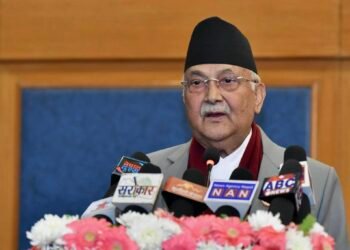 छिमेकीसँग कार्ड खेल्नु हुँदैनः अध्यक्ष ओली