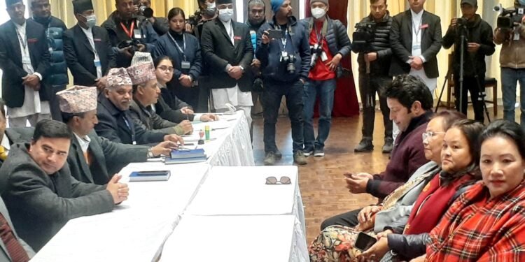 कांग्रेसकी ईश्वरी न्यौपानेले गरिन् सभामुखमा उम्मेदवारी दर्ता