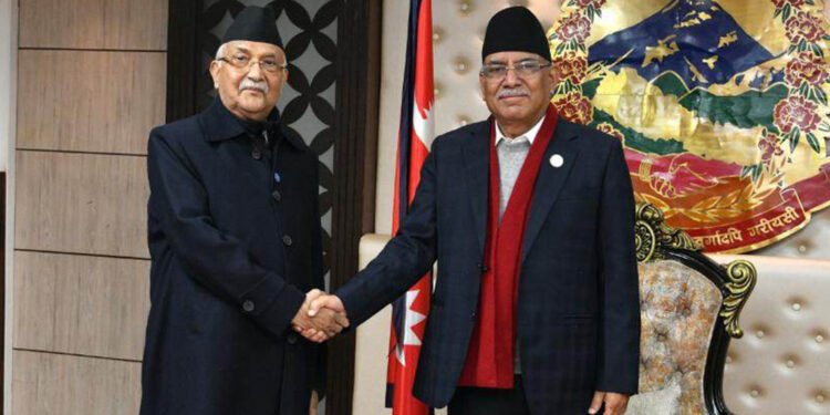 प्रधानमन्त्री प्रचण्ड र एमाले अध्यक्ष ओलीबीच बालुवाटारमा भेटवार्ता