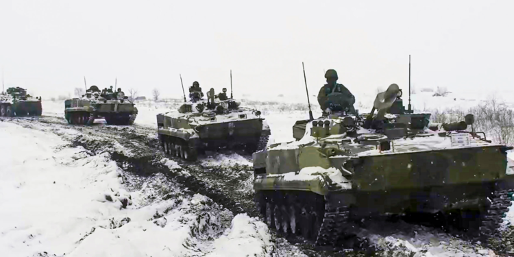 फ्रान्सले रुसविरुद्ध लड्न युक्रेनमा लडाकु गाडी पठाउने