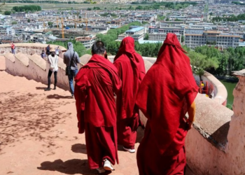 चिनियाँ बौद्ध धर्ममा तिब्बती प्रभावः रिपोर्ट