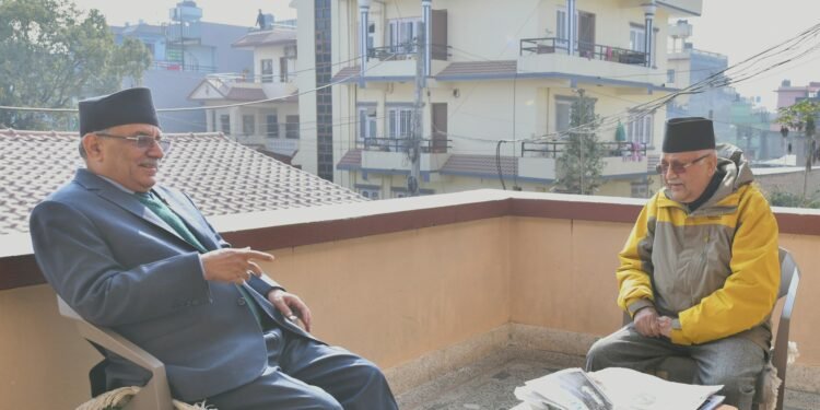 प्रधानमन्त्री प्रचण्ड र ओलीबीच भेटवार्ता