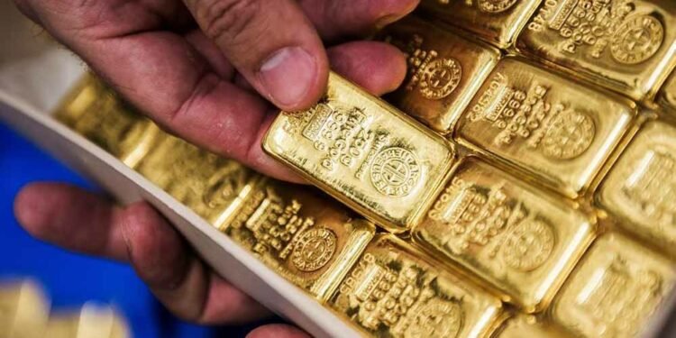 कहाँ गयो करोडौं मुल्य बराबरको सुन ? संकास्पद व्यक्ती फरार !