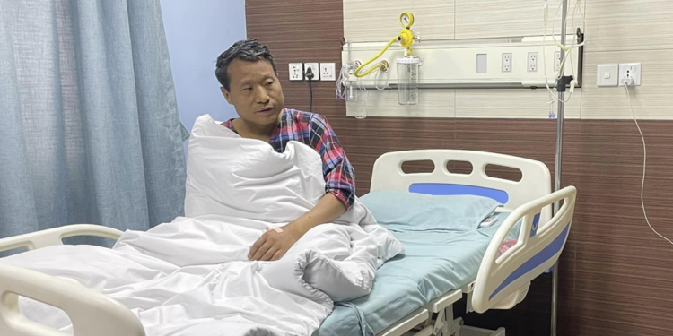 वर्षमान पुनको कलेजो प्रत्यारोपन गरिँदै