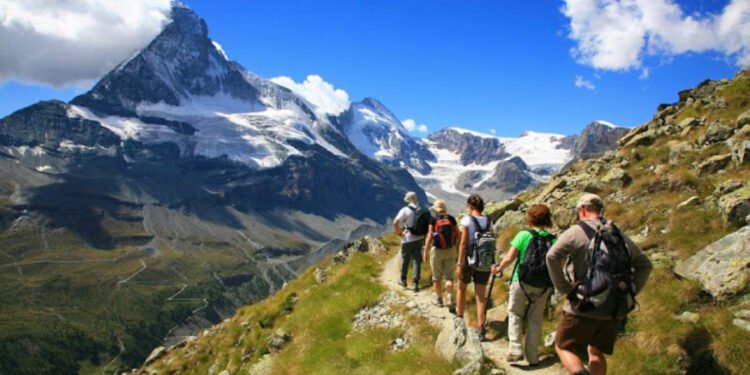 बेमौसममा पनि खुम्बुमा पर्यटक