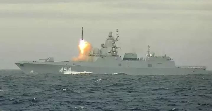 पुटिनले किन तैनाथ गरे एट्लान्टिक महासागरमा हाइपरसोनिक मिसाइल जिरकोन ?