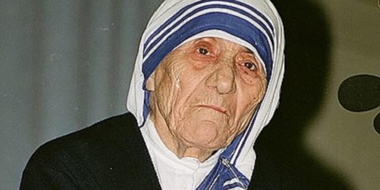 प्रेम र घृणा दुवै भयंकर सरुवा रोग जस्तै हुन्ः मदर टेरेसा