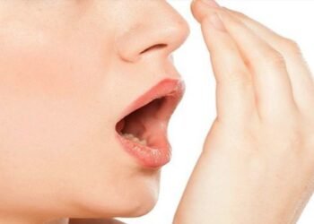 मुख गन्हाउने समस्या छ ? यसरी गर्नुहोस् घरेलु उपचार