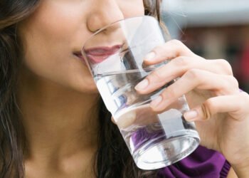 पिउने पानी कस्तो भाँडोमा राख्ने ?