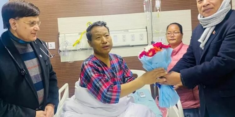 उपराष्ट्रपति पुन अस्पताल पुगेर भेटे वर्षमानलाई