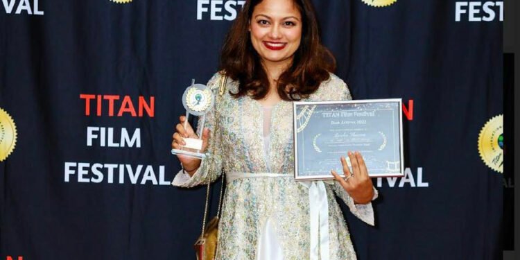 ऋचाले पाइन् अष्ट्रेलियामा उत्कृष्ट अभिनेत्रीको अवार्ड