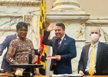 भण्डारीद्वारा अमेरिकी संसद्मा शपथ ग्रहण