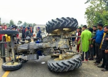 महोत्तरीमा ट्याक्टर दुर्घटनाः एक जनाको मृत्यु, २४ घाइते