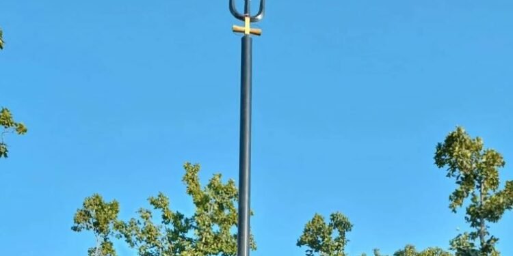 अर्घाखाँचीमा ४७ फिटको त्रिशूल स्थापना