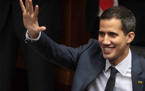 भेनेजुएलाका विपक्षीद्वारा समानान्तर सरकार खारेज गर्ने पक्षमा मतदान