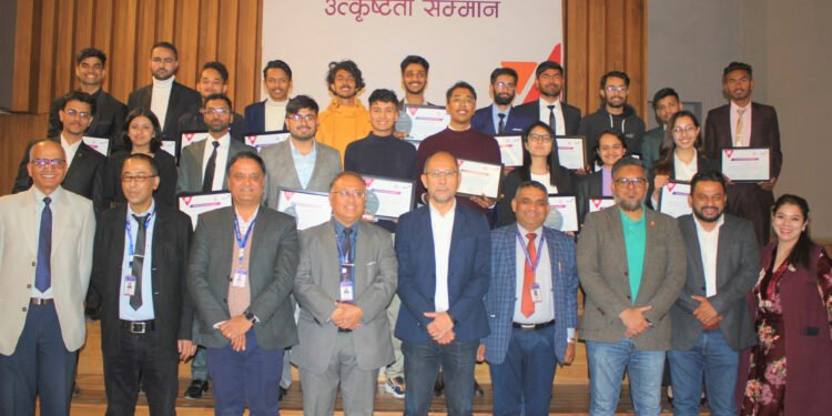 एनसेलद्वारा पुल्चोक क्याम्पसका उत्कृष्ट विद्यार्थीलाई छात्रवृति तथा उत्कृष्टता सम्मान प्रदान