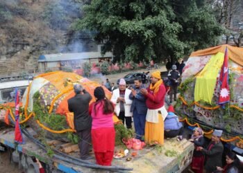 अयोध्या पुग्यो कालीगण्डकी नदीबाट उत्खनन गरिएको शिला