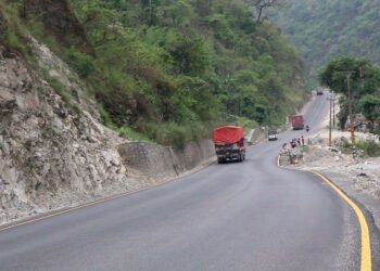 नारायणगढ–मुग्लिन सडकखण्डः भित्तो काट्न कठिन भएपछि विस्फोटको तयारी