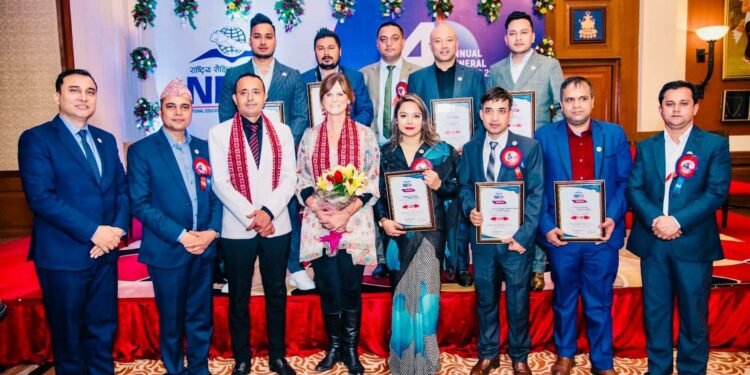 सन्तोष प्याकुरेलको नेतृत्वमा राष्ट्रिय शैक्षिक परामर्श संघको नयाँ कार्यसमिति चयन