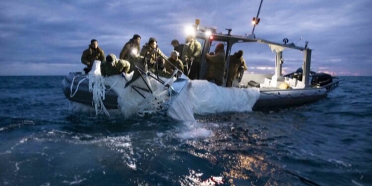 अमेरिकाद्वारा जासुस बेलुनको भग्नावशेष चीनलाई फिर्ता गर्न अस्वीकार