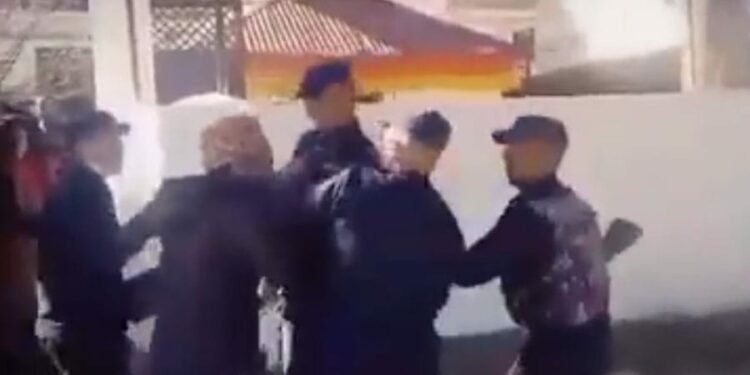 रविलाई न्याय गर्नु पर्ने भन्दै जुम्लामा एक युवकले गरे आत्मदाहको प्रयास