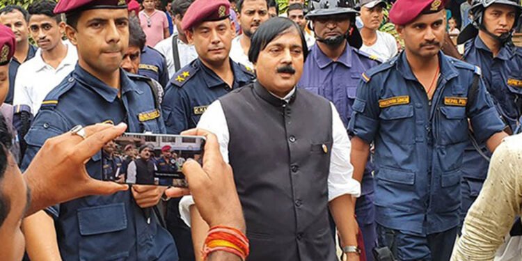 अफताब आलमले जेलभित्रबाटै बिचौलियामार्फत लुटतन्त्र मच्चाएको आरोप