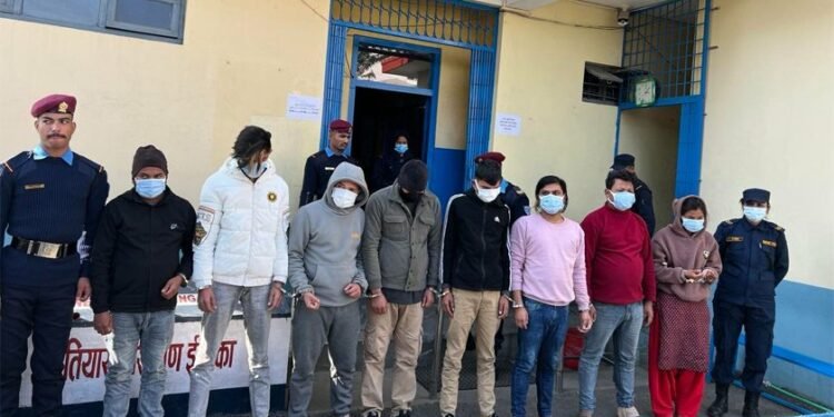 ‘नेपाली गर्ल’ को माध्यमबाट ठगीधन्दा, ८ जना पक्राउ