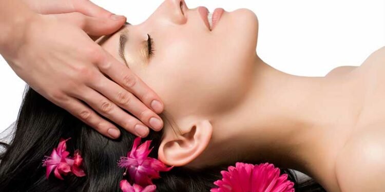 टिप्सः अनुहारको आकार अनुसार आँखीभौँको आकार मिलाउने