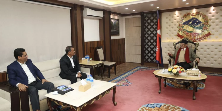 प्रधानमन्त्री दाहाल र महासचिव चन्द भेट, एकताको आधार तयार पार्ने समझदारी