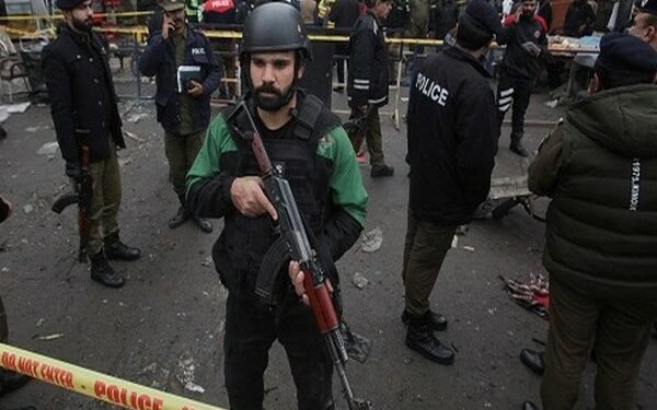 पाकिस्तानमा डाँकाहरूद्वारा प्रहरी चौकीमा आक्रमण, दुई प्रहरी अपहरण