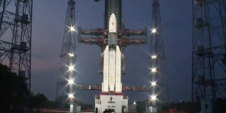 भारतले ग-यो अहिलेसम्मकै ठुलो रकेट प्रक्षेपण