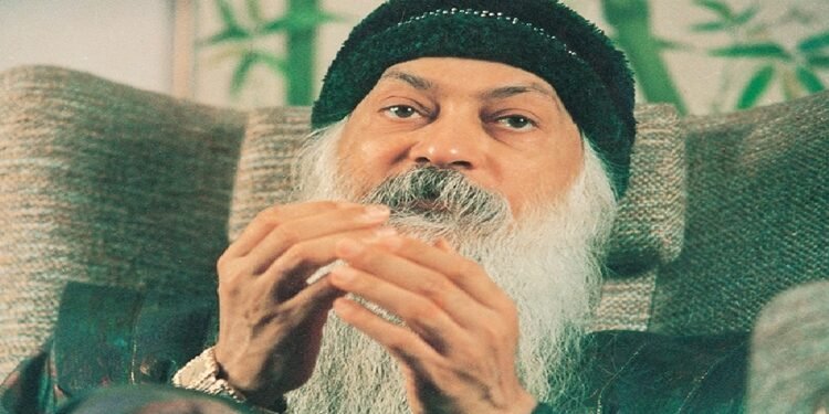 प्रेममा डुब्नु नै पर्दछ, जो डुब्छन ती नै उत्रिन्छन् –आचार्य रजनीश (ओशो)