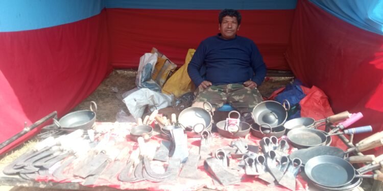 आरन व्यावसायीलाई कोइला अभाव