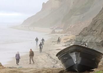 क्यालिफोर्नियामा दुई डुंगा दुर्घटना, ८ जनाको मृत्यु