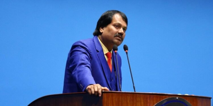 दुई महिनामै विश्वासको मत लिने स्थितिमा बन्नु खुसीको कुरा होइनः सिके राउत