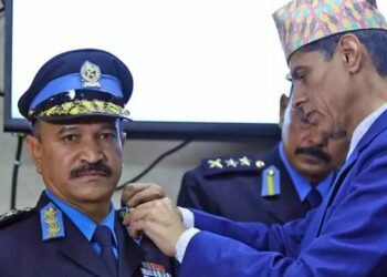 महानिरीक्षक कुँवरलाई दर्ज्यानी चिन्ह प्रदान