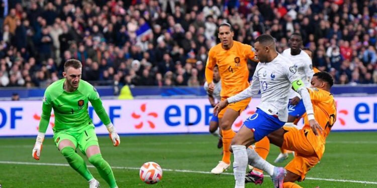 एम्बाप्पेको दुई गोलमा फ्रान्सको शानदार जीत