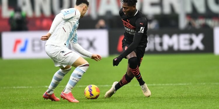 घरेलु मैदानमै सालेरनिटानासँग बराबरीमा रोकियो मिलान