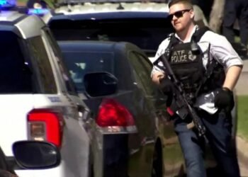 अमेरिकामा अर्को मास सुटिङ, तीन स्कूले विद्यार्थीसहित ६ जना मारिए