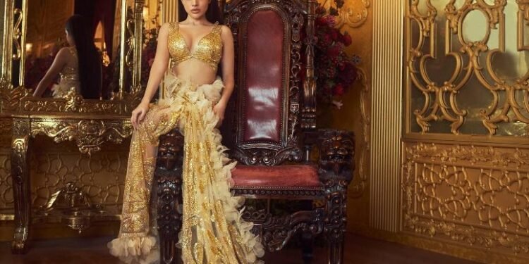 भारतीय टेलिभीजन अभिनेत्री तथा मोडल उर्फी जाबेद तस्विरमा (फोटोफिचर)