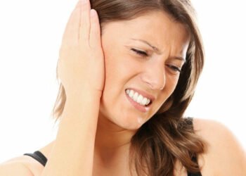 हेल्थ टिप्सः सुतेका बेलामा सानातीना किरा कानमा पसेमा के गर्ने ?