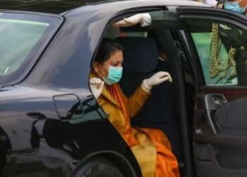 छोरीको घरमा जाँदै विद्यादेवी भण्डारी