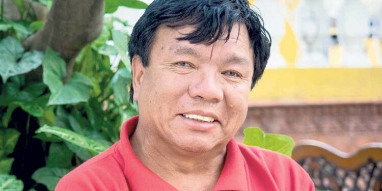 बायोग्राफी लेख्दै महावीर पुन