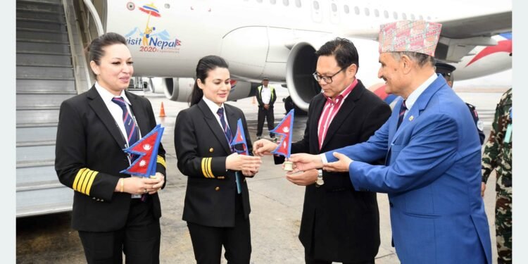 निगमको एयर बसमा चालक दलका सबै सदस्य महिला, दुवईबाट फर्किए काठमाडौं