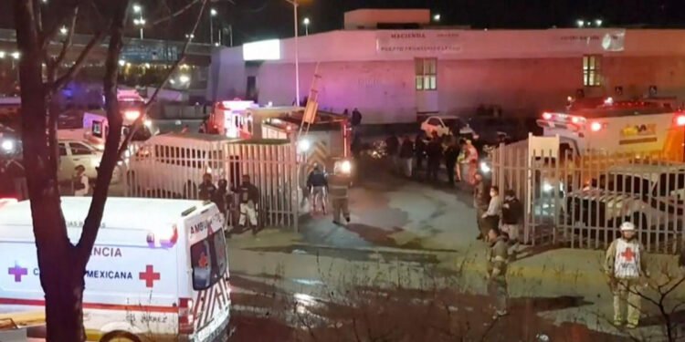 अवैध रुपमा अमेरिका हिँडेका ४० आप्रवासीको मेक्सिकोको अध्यागमन हिरासतमा जलेर मृत्यु