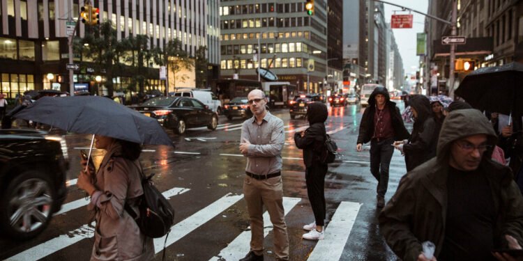 न्यूयोर्कमा भएको भागदौडमा दुई जनाको मृत्यु, आठ घाइते