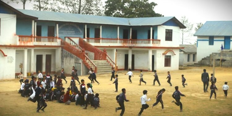 आधुनिक शिक्षामा जोड दिँदै पाँचथरको जेठो विद्यालय